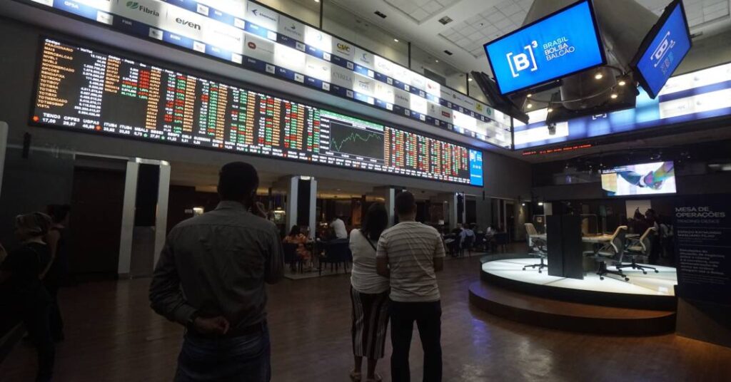 Copom e aversão ao risco no Ibovespa Como detectar mudança de regime