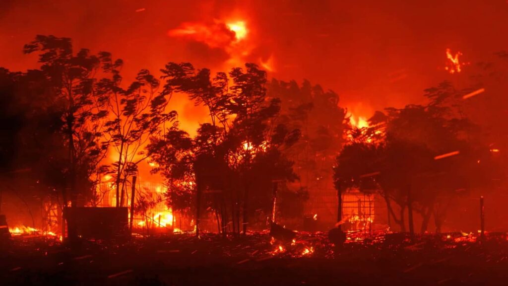 Detecção de incêndios com IA em satélites: pipeline quase em tempo real