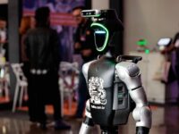 Como escalar robôs humanoides na indústria: Tobias, telemetria e calibração headless