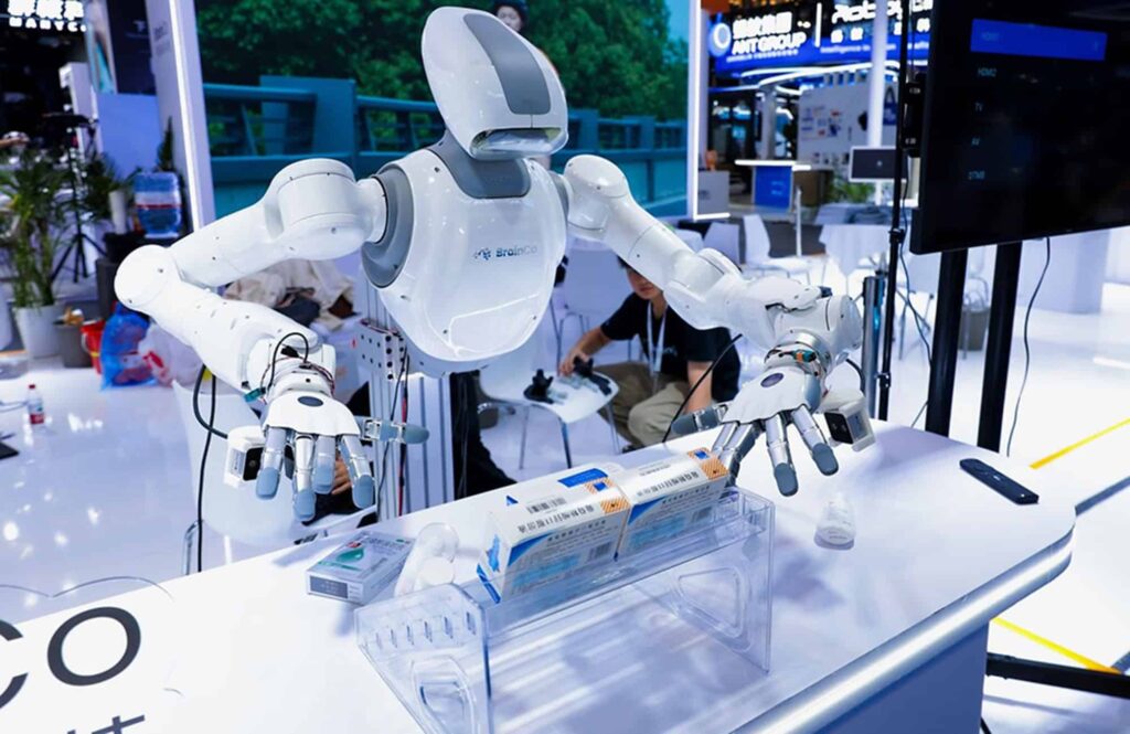 BCI com EEG e IA em tempo real Como integrar e controlar robôs com baixa latência