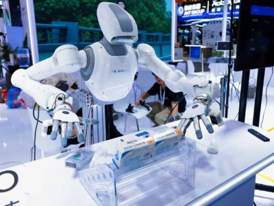 BCI com EEG e IA em tempo real Como integrar e controlar robôs com baixa latência