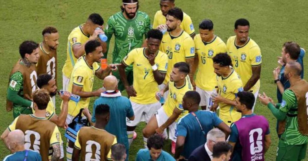 Pausa para hidratação no futebol: analogia técnica para devs