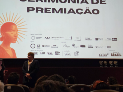 Como modelar agenda e recomendação do festival Lumen com dados por cidade