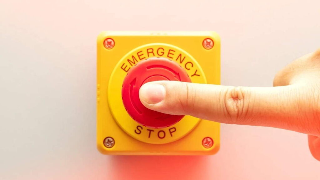 Kill switch de IA: como implementar emergency mode em runtime