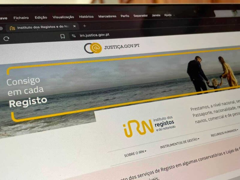 Segurança em APIs: como detectar fraude via acesso privilegiado e mudanças de telemóvel