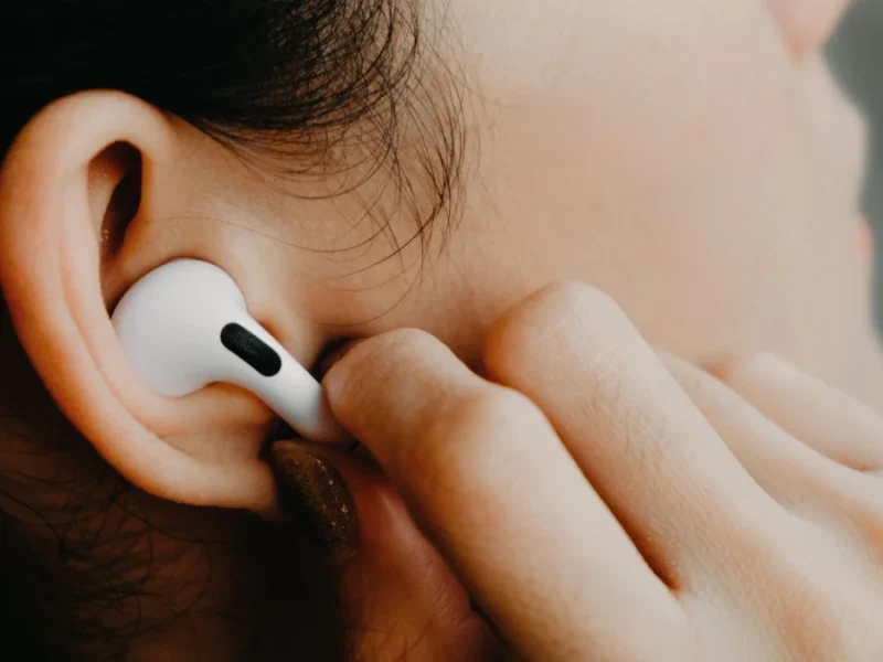 AirPods com câmeras no iOS 27: pipeline de captura, ROI e privacidade para devs