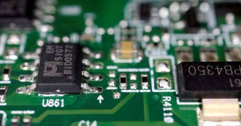Semicondutores e IA física: o que muda no serving e custo