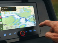 Android Auto e CarPlay em barcos: integração técnica para devs