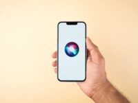 Apple Siri com IA: como o licenciamento muda o RAG para devs