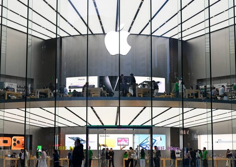 Apple Intelligence na China: arquitetura multi-região para devs