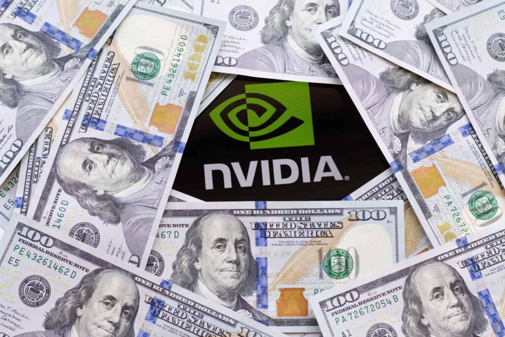 Nvidia dobrou receita e ações caíram: o que muda para devs de IA