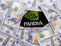 Nvidia dobrou receita e ações caíram: o que muda para devs de IA