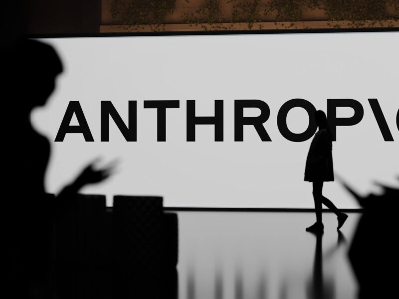 Anthropic chips próprios: o que muda para devs que usam Claude