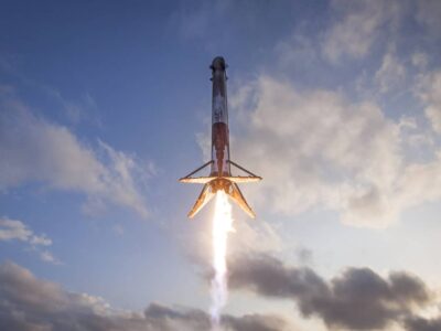 Como rastrear satélites com JavaScript: USSF-153 e Starshield
