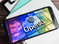 OpenAI quer regular IA: o que muda para devs