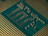 Como funciona um chip de silício e por que isso muda seu código
