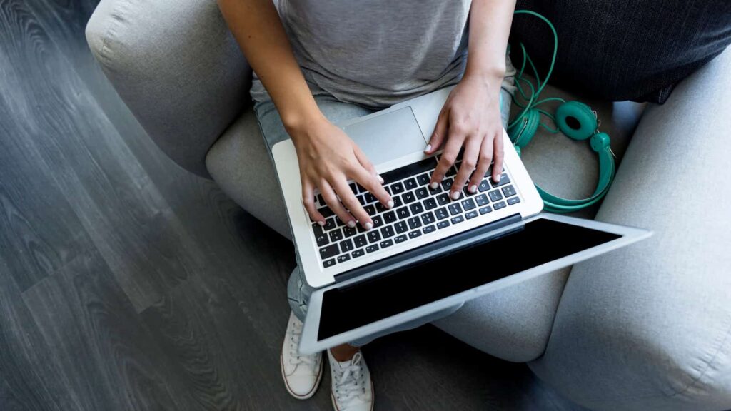 Espanha garante 100 Mbps de banda larga: o que muda para devs
