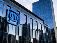 Como a GM ensina devs sobre CapEx ao vender fábrica de baterias
