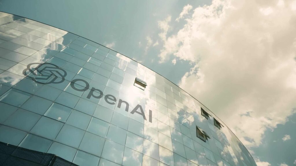 OpenAI perde executivo: como evitar lock-in de API com fallback