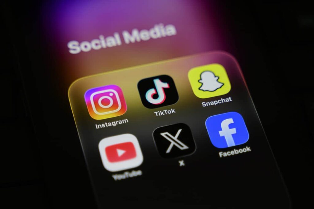 Feed algorítmico: como oferecer ranking transparente e controle