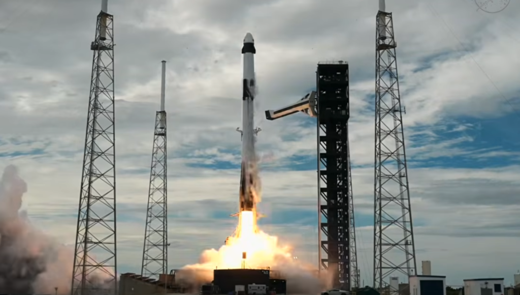 Crew-13: como a Dragon chega à ISS e inspira software crítico